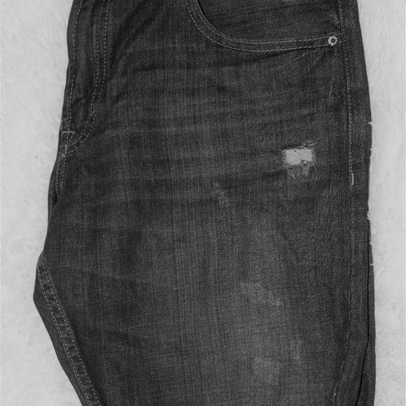 Low Rise Men Shorts - Picture 2 of 2